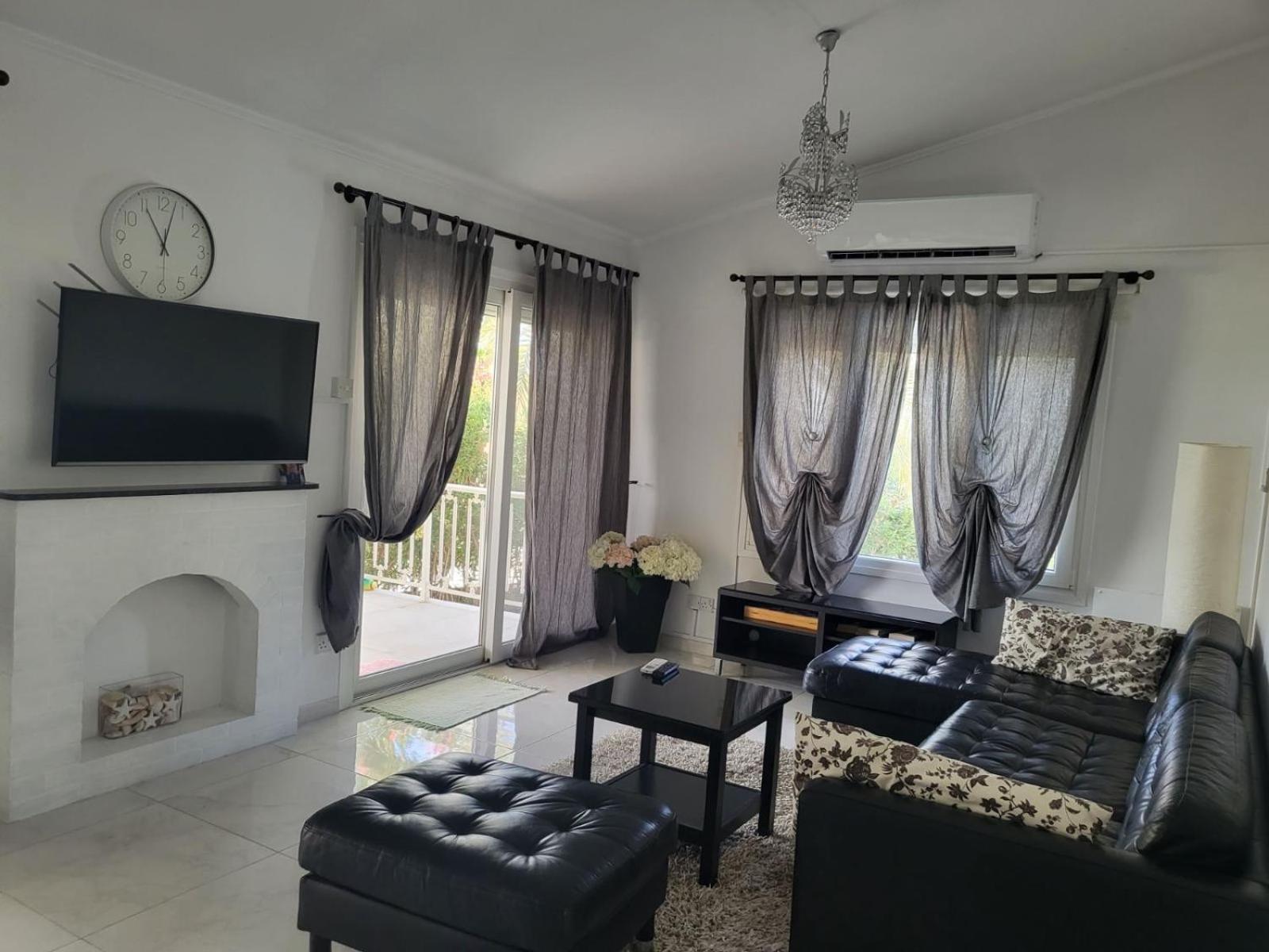 Villa Neyla Four Bedroom Coral Bay Beach Front Exterior photo